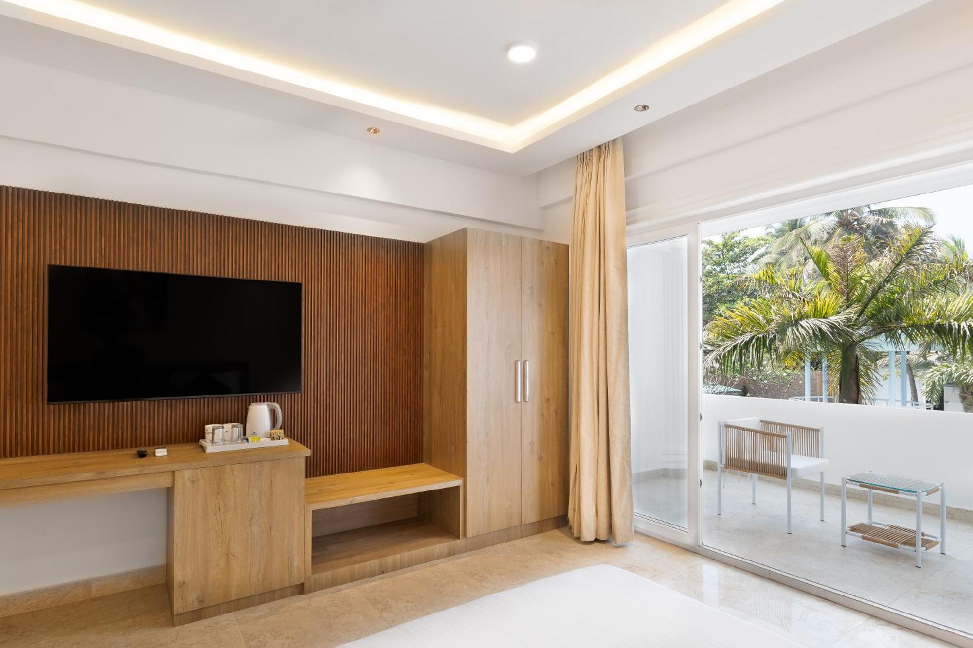 White Wharf Beach Resort Morjim Goa Exterior photo